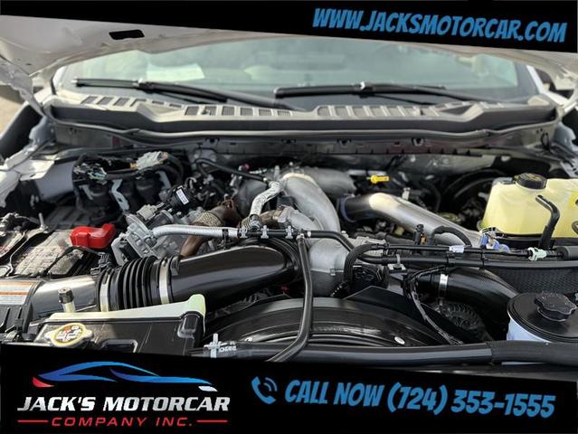 Photo of 2024 Oxford White Ford F-250