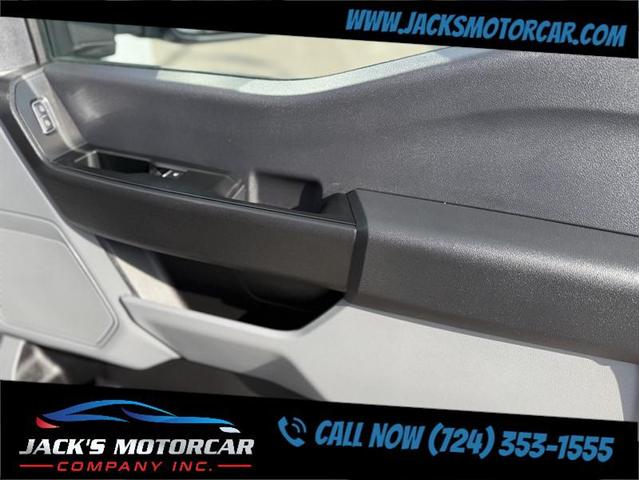 Photo of 2024 Oxford White Ford F-250