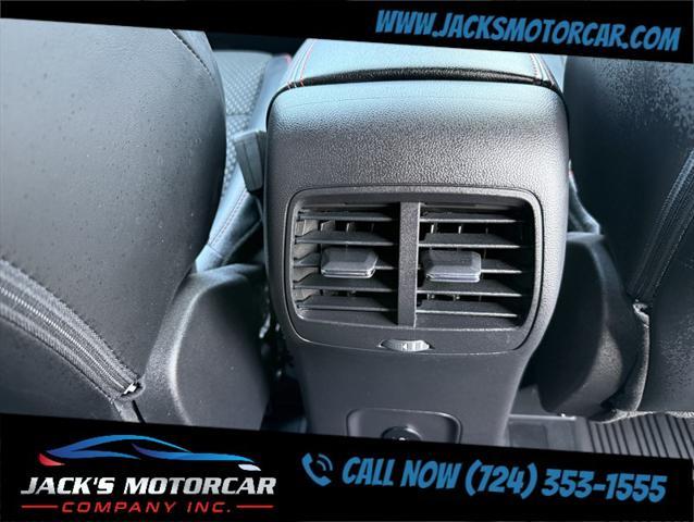Photo of 2023 Agate Black Metallic Ford Escape
