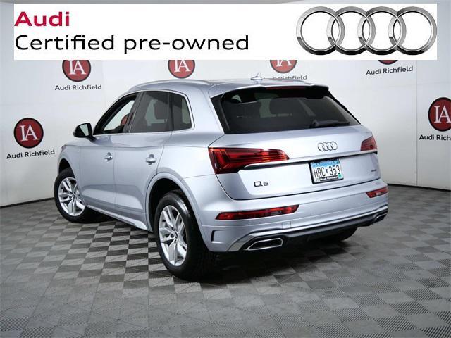 Photo of 2022 Florett Silver Metallic Audi Q5