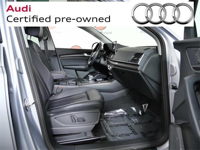 Photo of 2022 Florett Silver Metallic Audi Q5