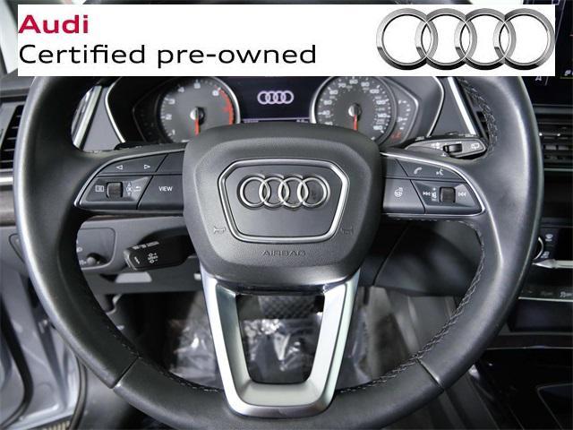 Photo of 2022 Florett Silver Metallic Audi Q5
