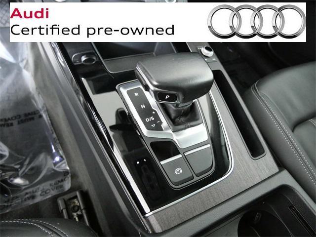 Photo of 2022 Florett Silver Metallic Audi Q5
