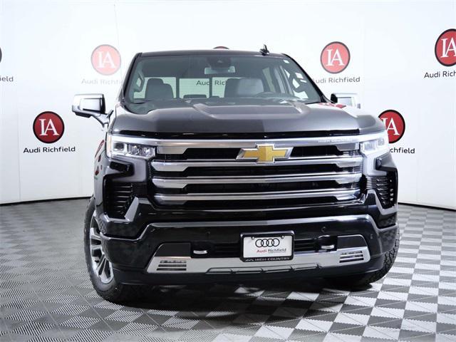 Photo of 2024 Black Chevrolet Silverado 1500