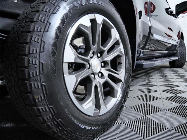 Photo of 2024 Black Chevrolet Silverado 1500
