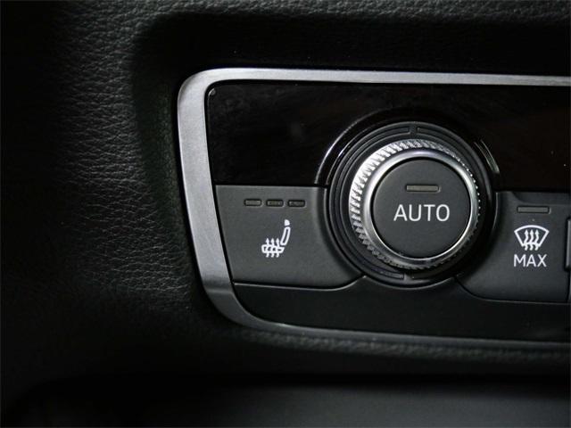 Photo of 2022 White Audi Q3