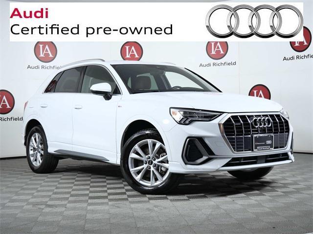 Photo of 2022 White Audi Q3