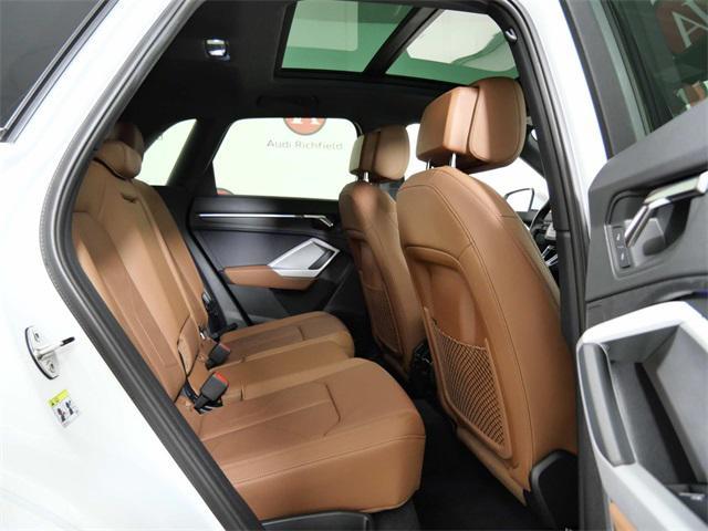 Photo of 2022 White Audi Q3