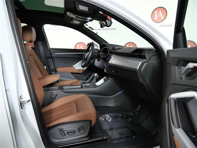 Photo of 2022 White Audi Q3