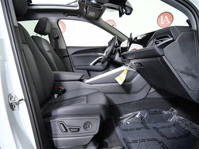 Photo of 2025 White Audi Q5