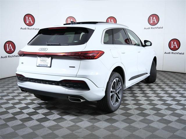 Photo of 2025 White Audi Q5