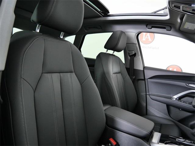 Photo of 2025 White Audi Q5