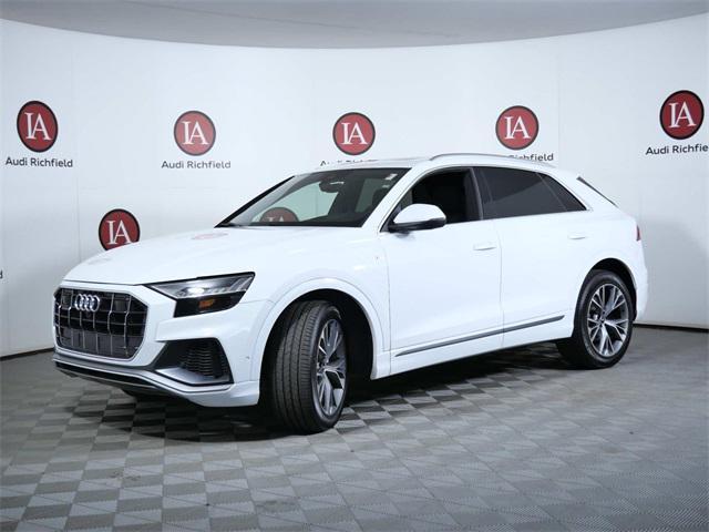 Photo of 2021 Glacier White Audi Q8
