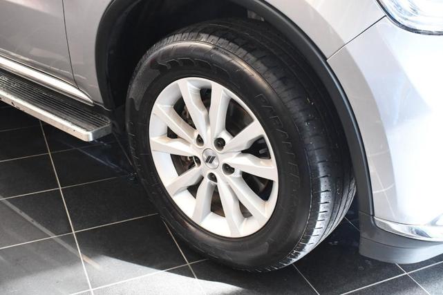 Photo of 2020 Destroyer Gray Clearcoat Dodge Durango