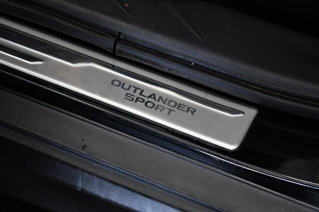 Photo of 2022 Labrador Black Pearl Mitsubishi Outlander Sport
