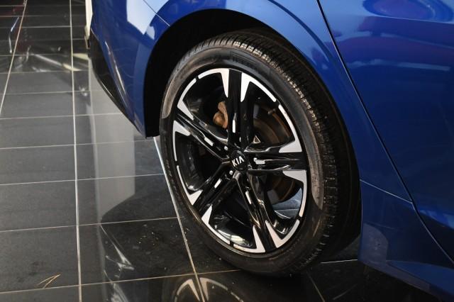 Photo of 2021 Sapphire Blue Kia K5