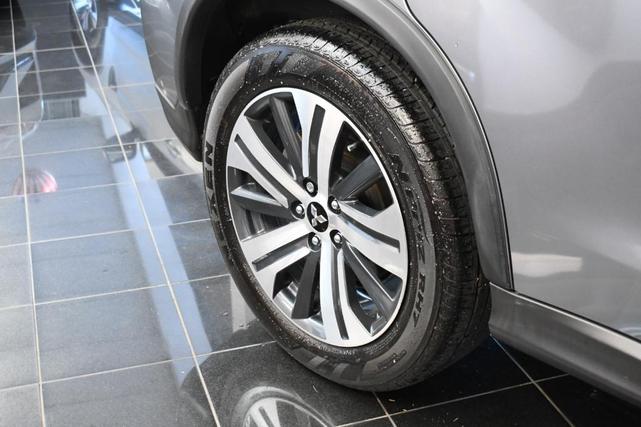 Photo of 2024 Mercury Gray Metallic Mitsubishi Outlander Sport