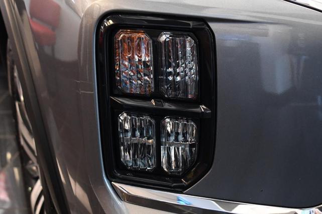 Photo of 2024 Mercury Gray Metallic Mitsubishi Outlander Sport