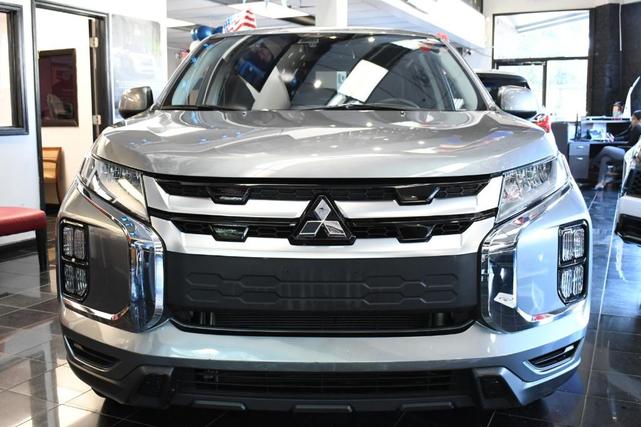 Photo of 2024 Mercury Gray Metallic Mitsubishi Outlander Sport
