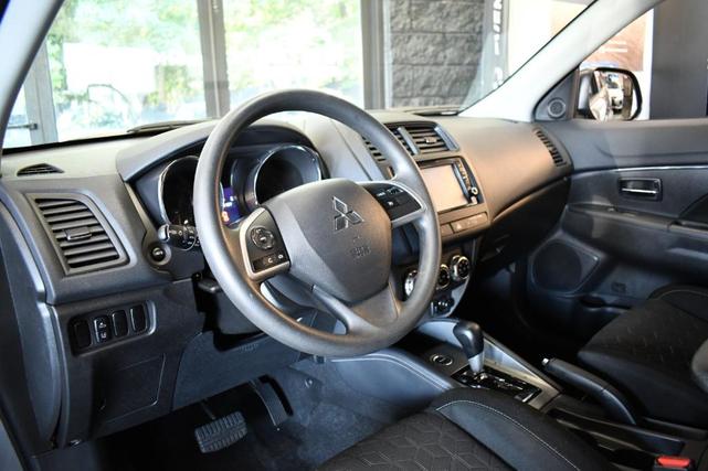 Photo of 2024 Mercury Gray Metallic Mitsubishi Outlander Sport