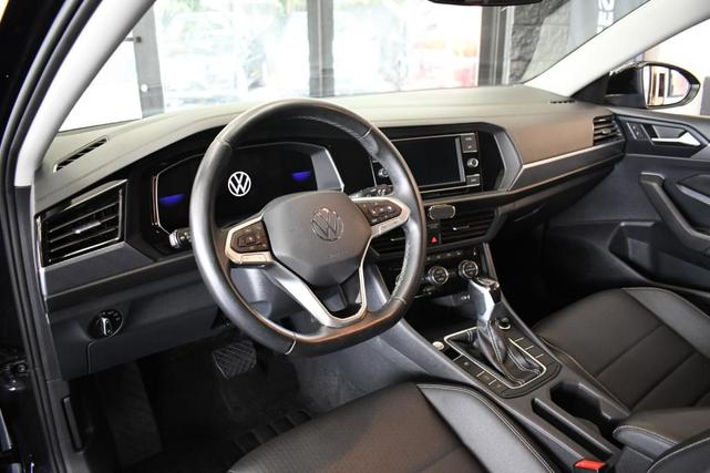 Photo of 2024 Deep Black Pearl Effect Volkswagen Jetta