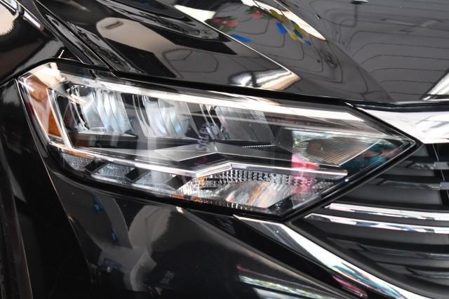 Photo of 2024 Deep Black Pearl Effect Volkswagen Jetta