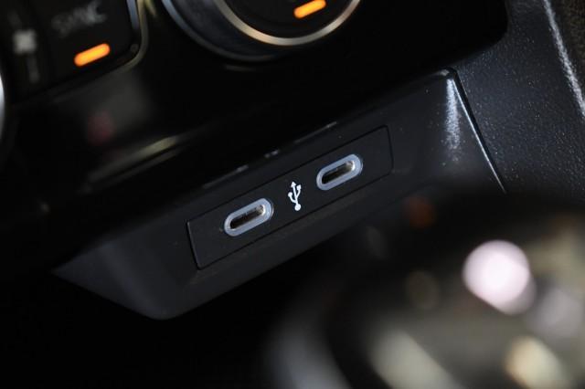 Photo of 2024 Deep Black Pearl Effect Volkswagen Jetta