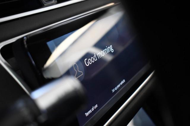 Photo of 2022 Fuji White Land Rover Range Rover Evoque