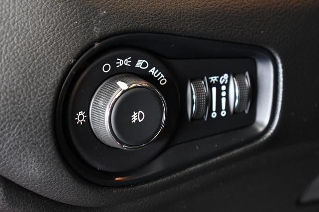 Photo of 2022 Colorado Red Clearcoat Jeep Renegade