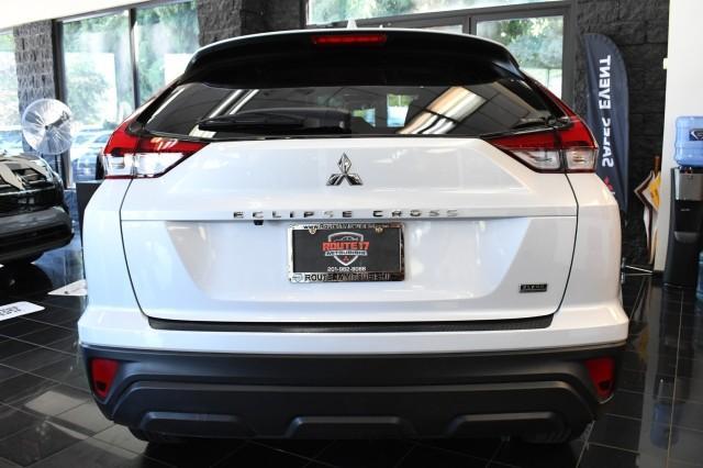 Photo of 2024 White Diamond Mitsubishi Eclipse Cross