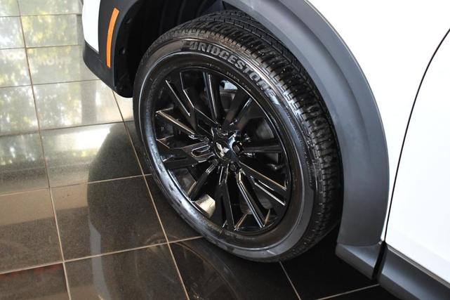 Photo of 2024 White Diamond Mitsubishi Eclipse Cross