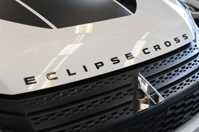 Photo of 2024 White Diamond Mitsubishi Eclipse Cross