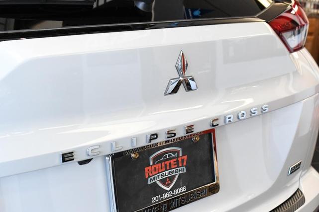 Photo of 2024 White Diamond Mitsubishi Eclipse Cross