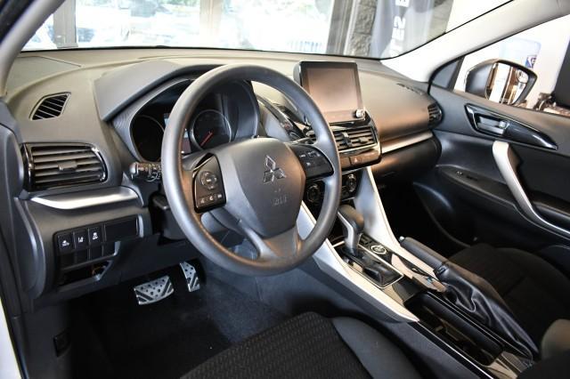 Photo of 2024 White Diamond Mitsubishi Eclipse Cross