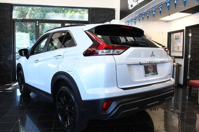 Photo of 2024 White Diamond Mitsubishi Eclipse Cross