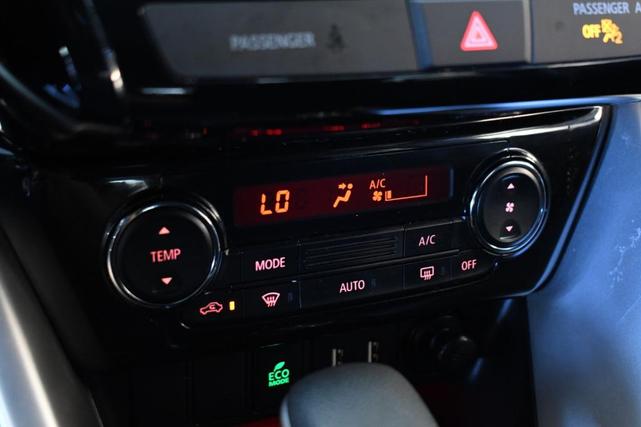 Photo of 2024 White Diamond Mitsubishi Eclipse Cross