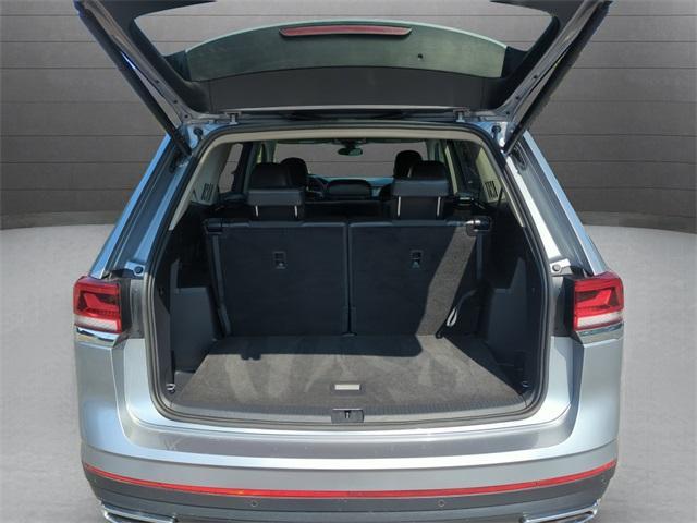 Photo of 2024 Silver Bird Metallic Volkswagen Atlas
