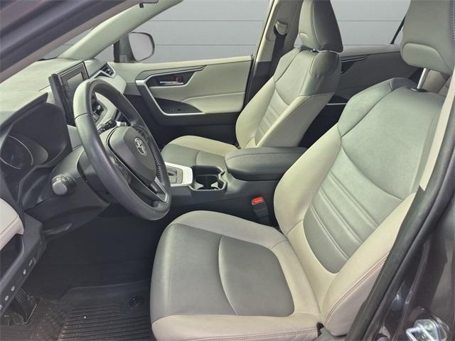Photo of 2021 Gray Toyota RAV4 Hybrid