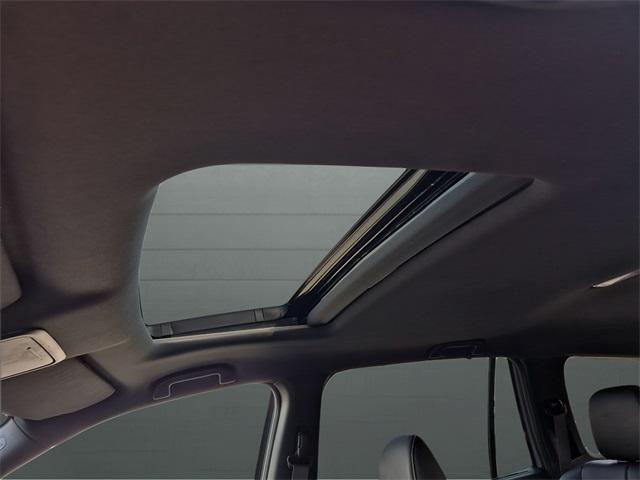 Photo of 2022 Gray Honda Pilot