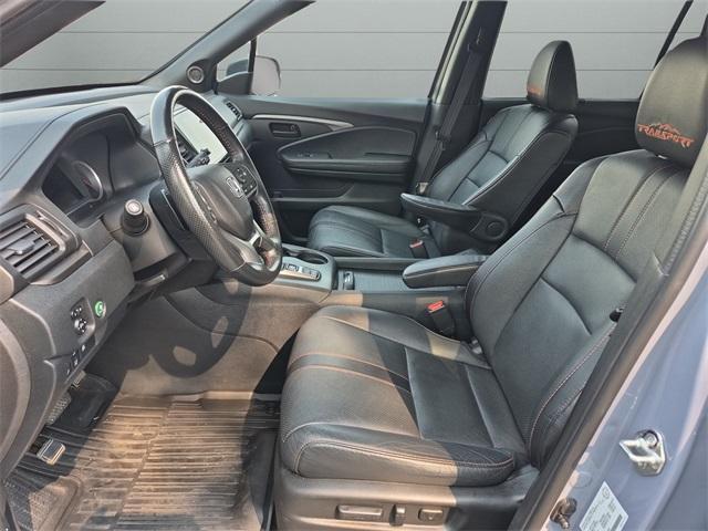Photo of 2022 Gray Honda Pilot