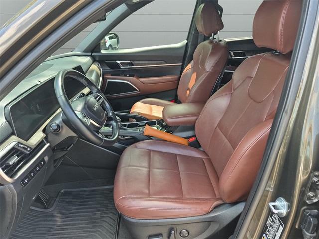 Photo of 2024 Dark Moss Kia Telluride
