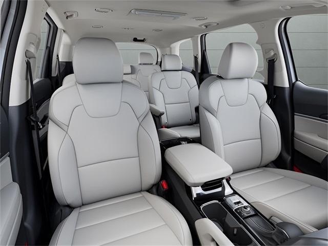 Photo of 2025 Glacial White Pearl Kia Telluride