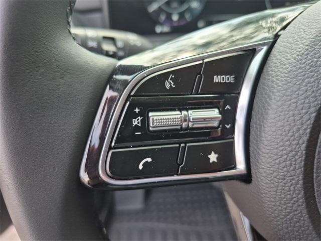 Photo of 2024 Gravity Gray Kia Seltos