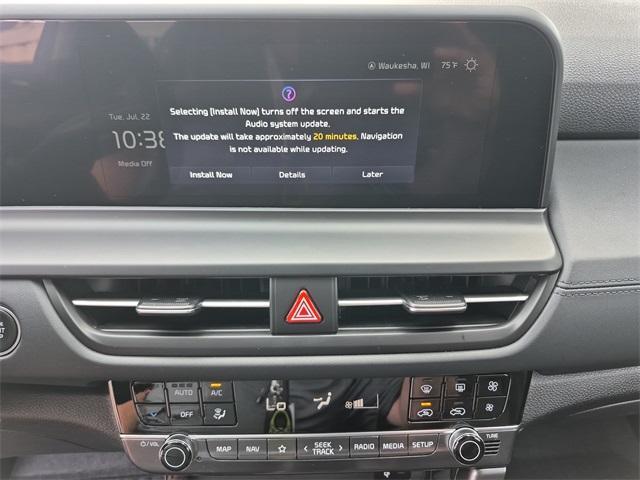 Photo of 2024 Gravity Gray Kia Seltos