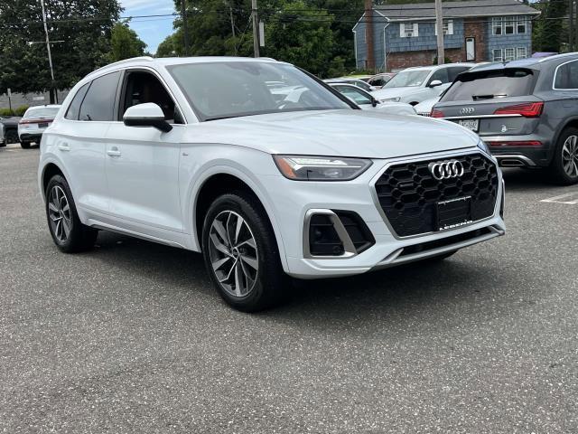 Photo of 2023 Glacier White Metallic Audi Q5