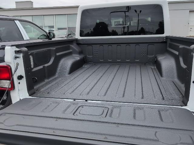 Photo of 2025 Bright White Clearcoat Jeep Gladiator