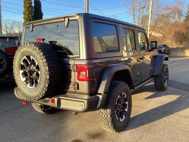 Photo of 2025 Granite Crystal Metallic Clearcoat Jeep Wrangler