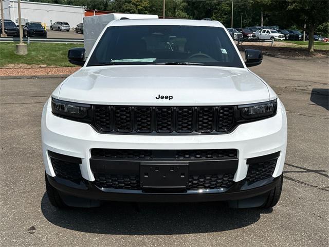 Photo of 2025 Bright White Clearcoat Jeep Grand Cherokee L