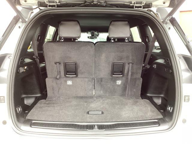 Photo of 2021 Silver Zynith Jeep Grand Cherokee L
