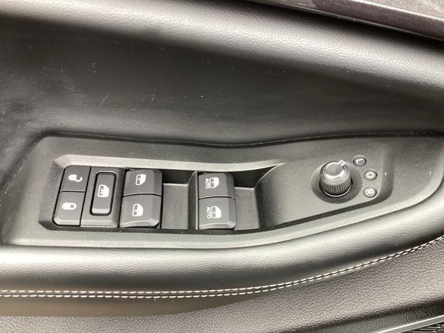Photo of 2021 Silver Zynith Jeep Grand Cherokee L